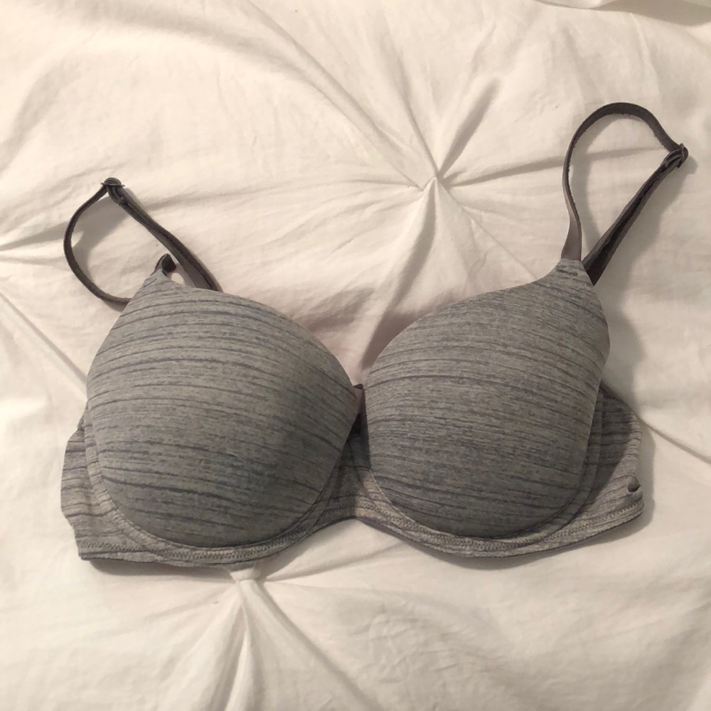 Vs pink lightly lined bra